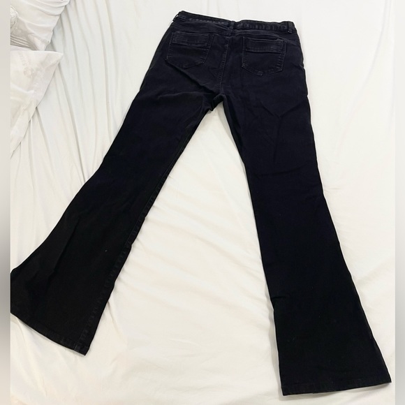 ASOS Curve - Bell Flare Jeans in Black - Picture 4 of 4